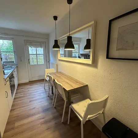 Komfort-apartment: Gepflegte Für 2-4 Personen Apartment