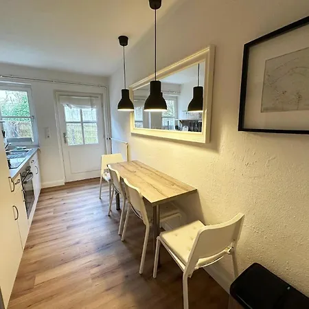 Apartment Komfort-apartment: Gepflegte Für 2-4 Personen Bad Segeberg
